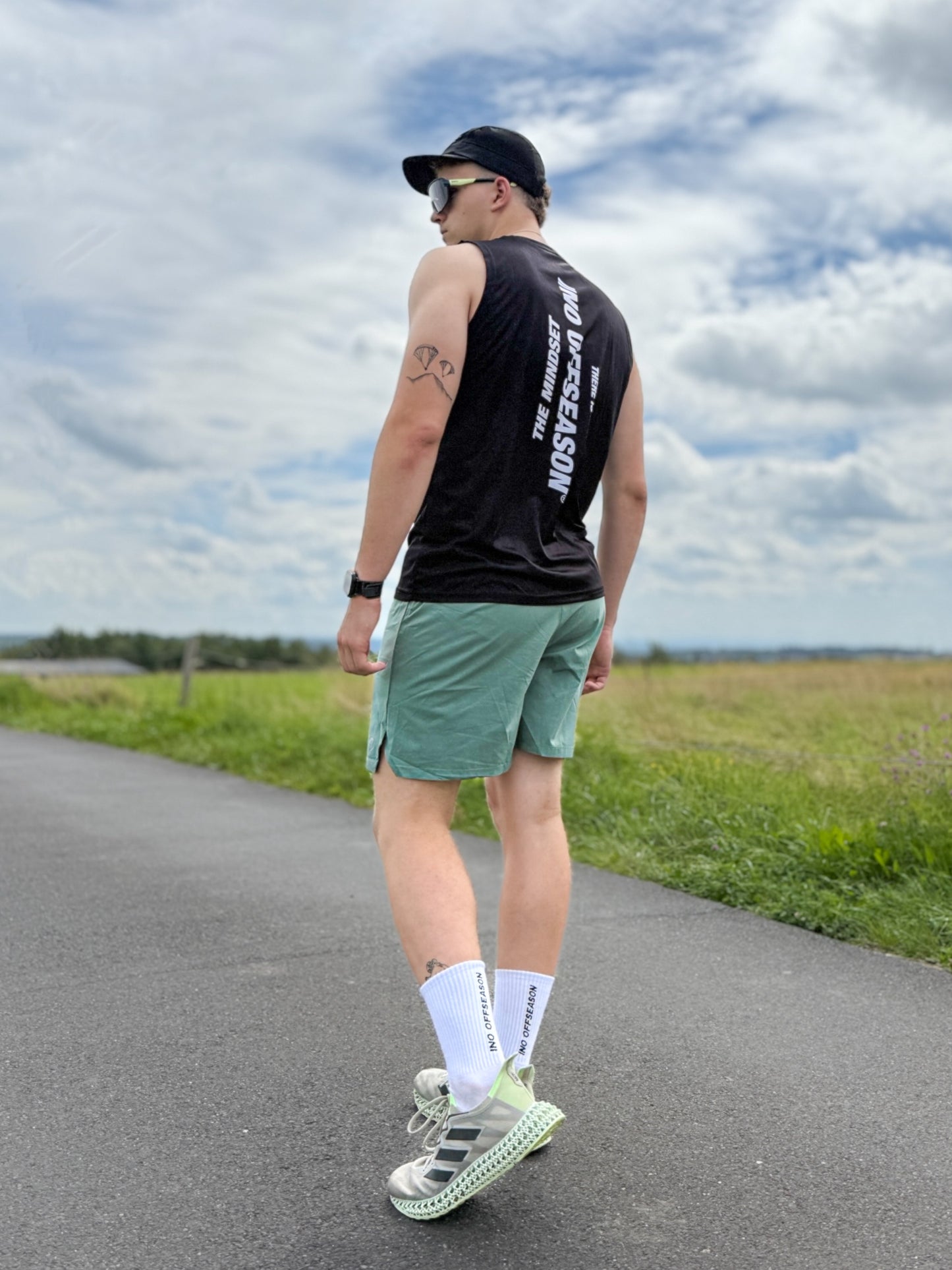 PERFORMANCE SINGLET