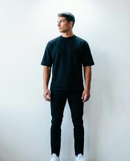 HEAVYWEIGHT T-SHIRT BLACK