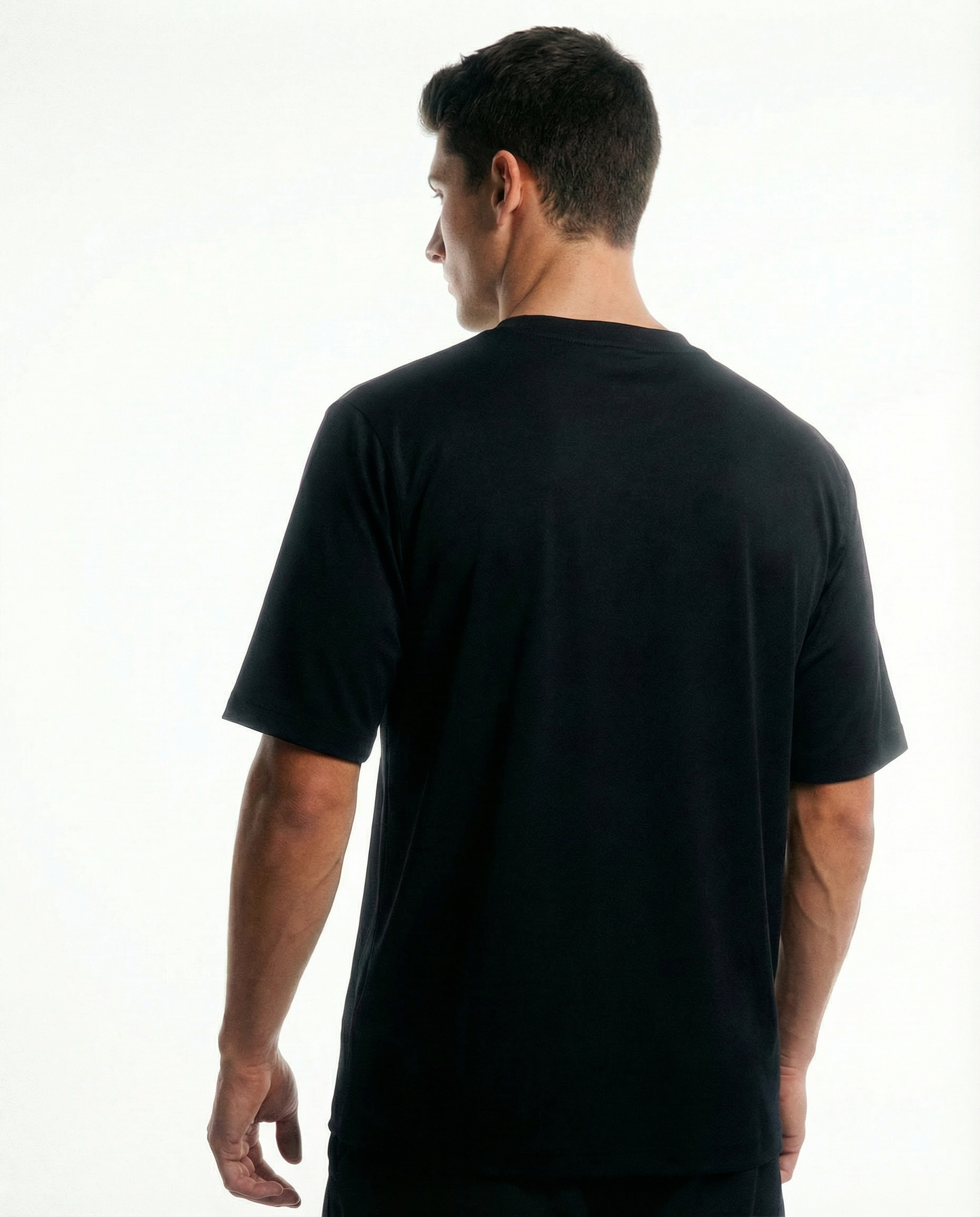 HEAVYWEIGHT T-SHIRT BLACK